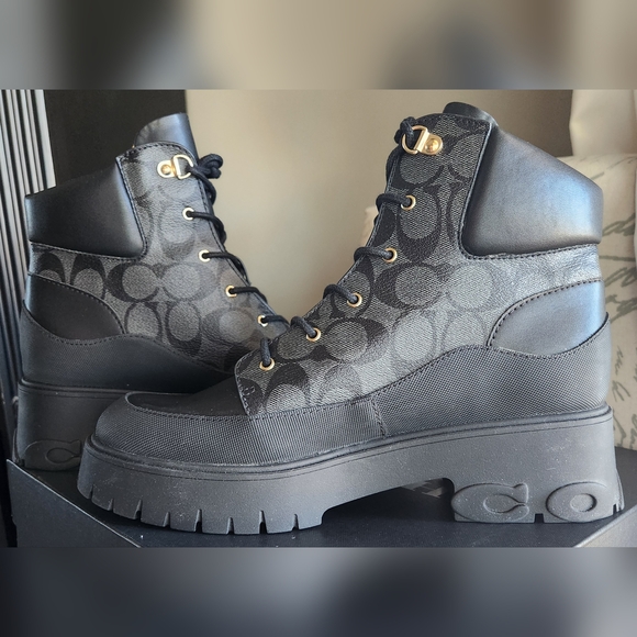 COACH Royce Sig Boot Black & Coal NWT - Picture 6 of 13